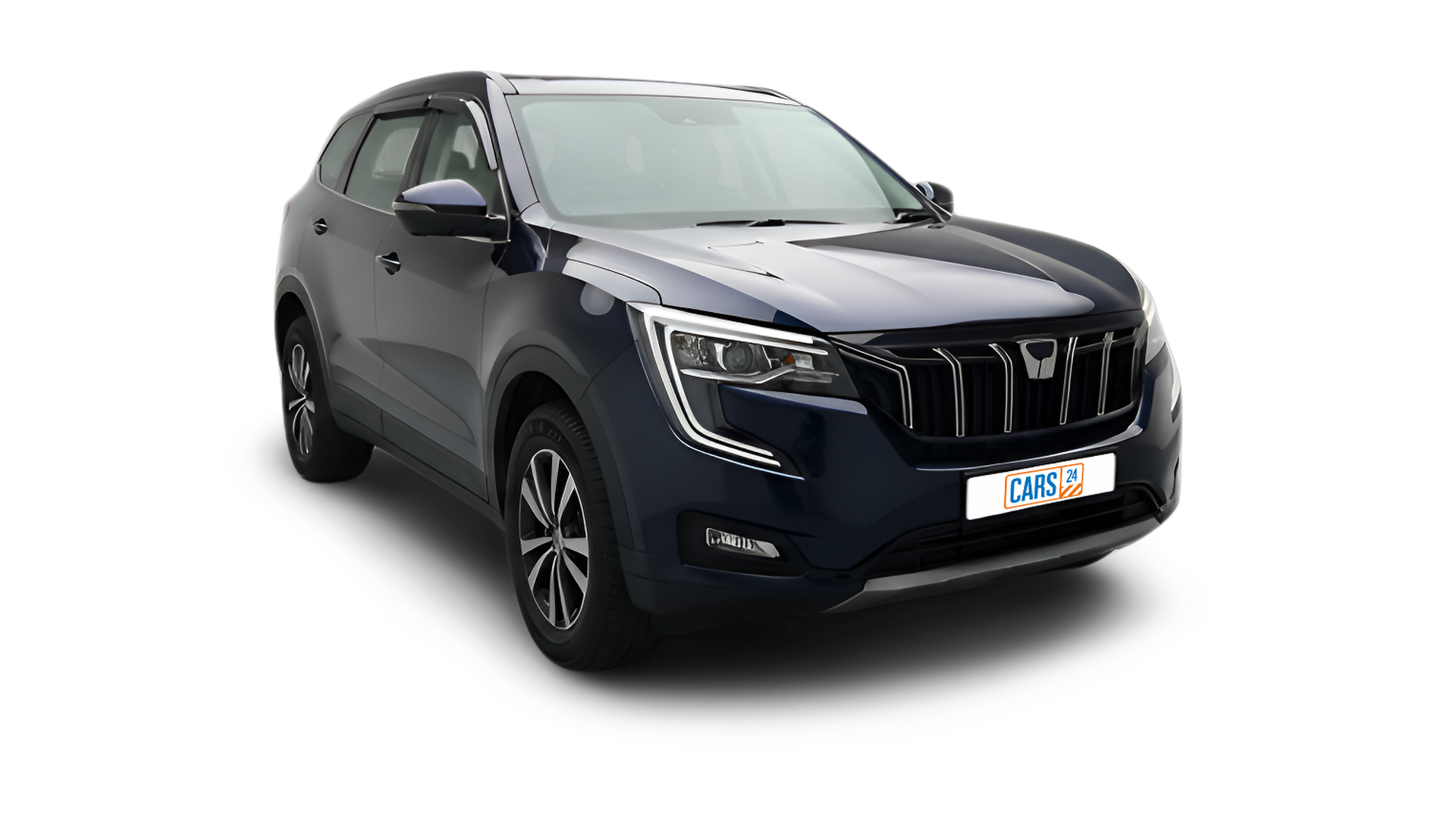 Mahindra XUV700-img